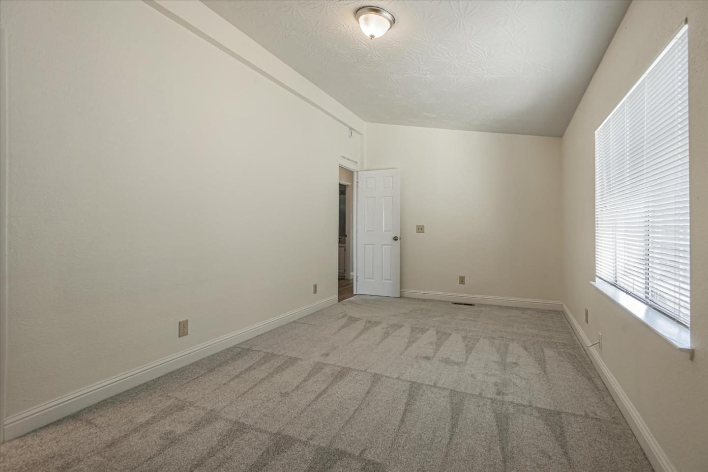 Detail Gallery Image 20 of 29 For 3015 E Bayshore Rd #191,  Redwood City,  CA 94063 - 3 Beds | 2 Baths