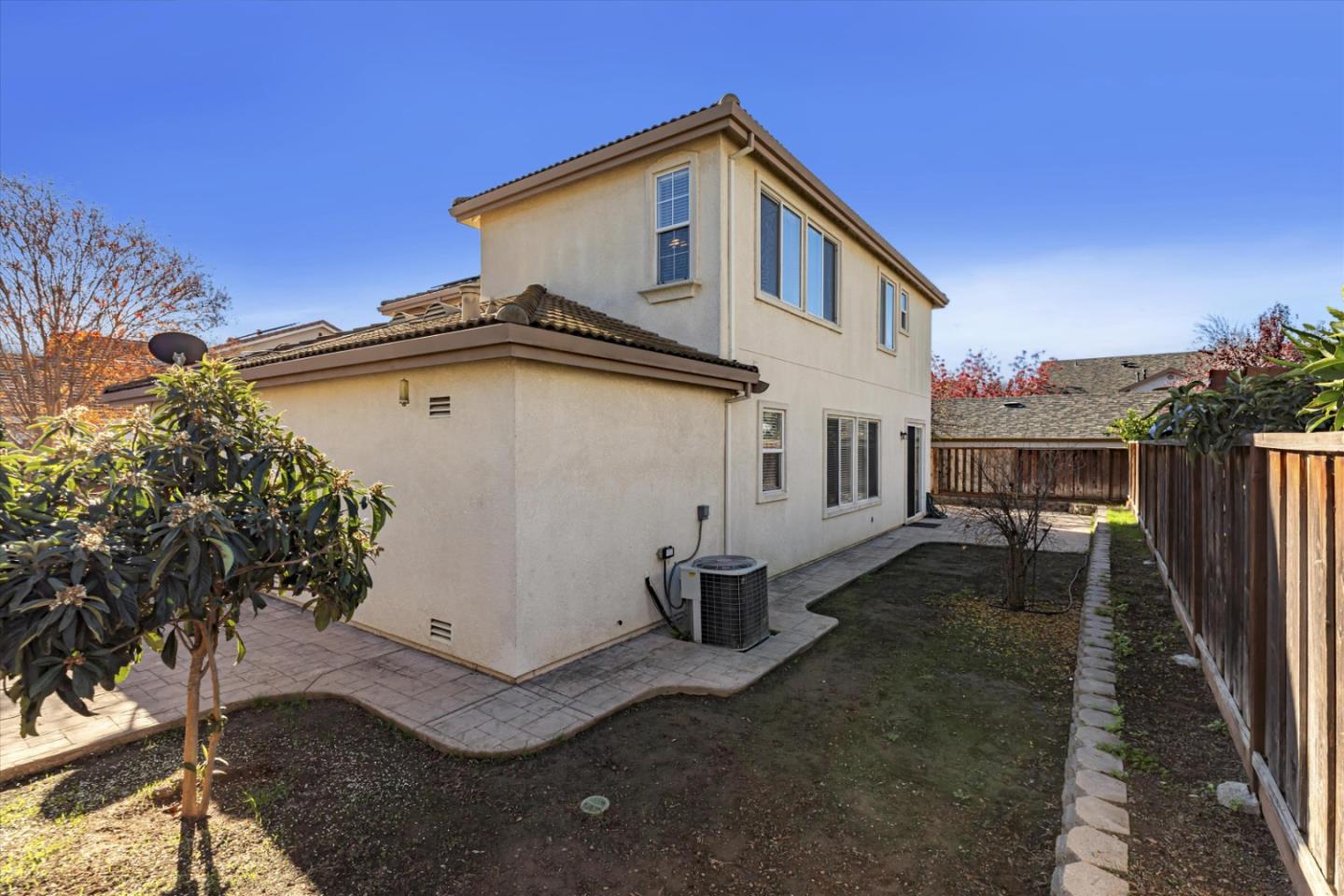 Detail Gallery Image 25 of 26 For 9175 Desiderio, Gilroy,  CA 95020 - 5 Beds | 3 Baths