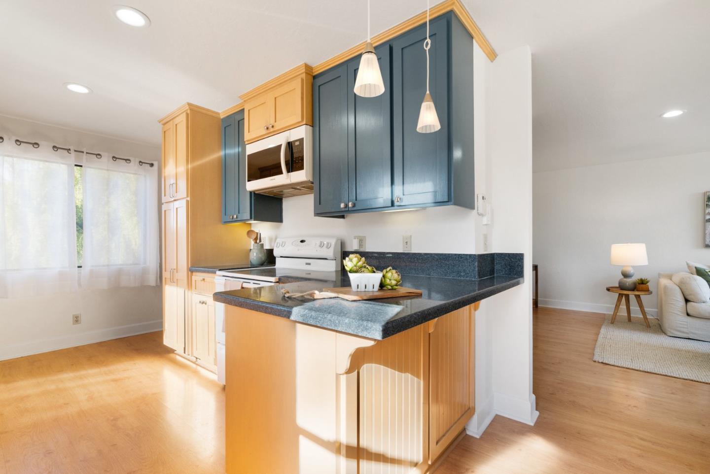 Detail Gallery Image 21 of 55 For 111 Vineyard Ct, Aptos,  CA 95003 - 2 Beds | 2/1 Baths