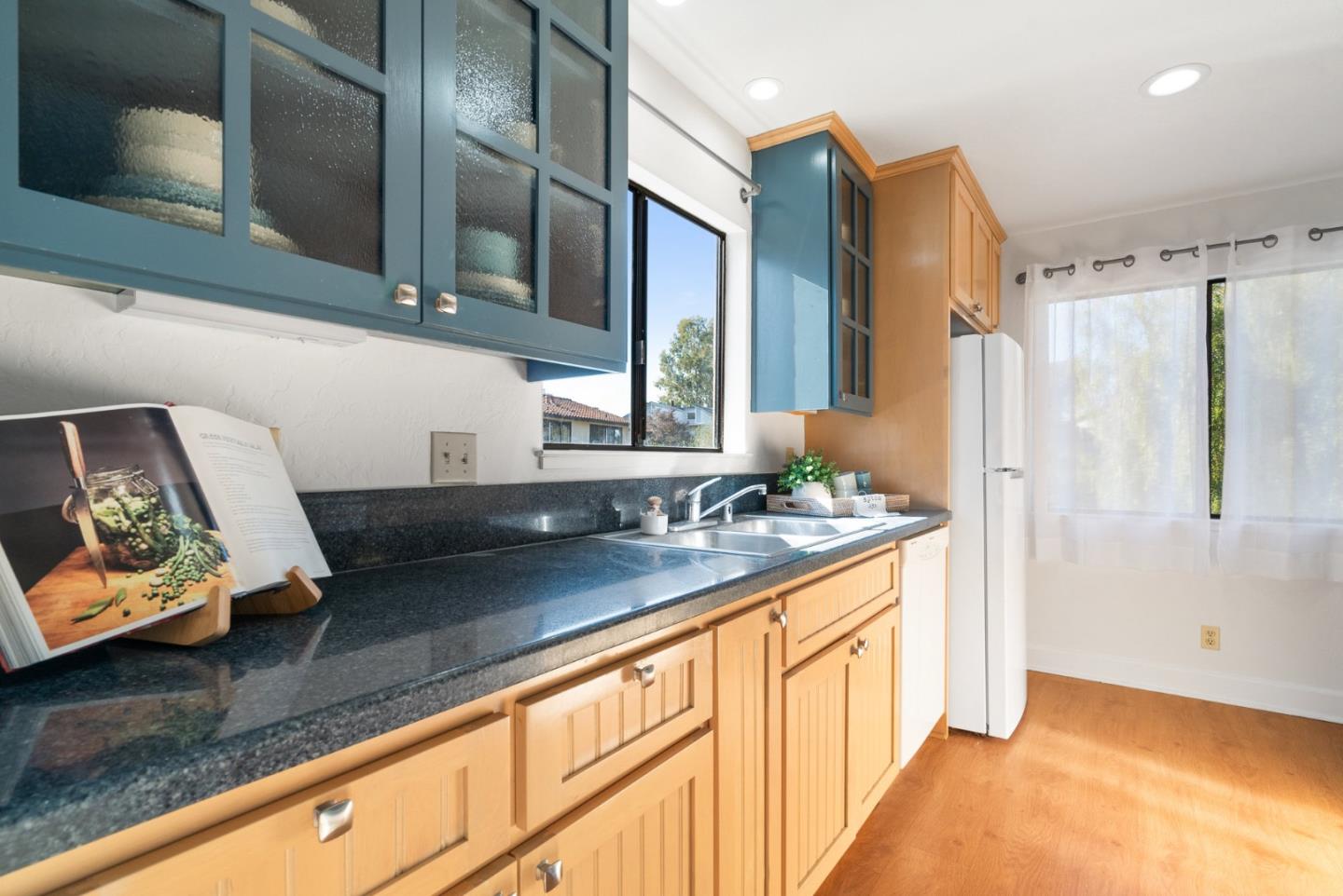 Detail Gallery Image 22 of 55 For 111 Vineyard Ct, Aptos,  CA 95003 - 2 Beds | 2/1 Baths