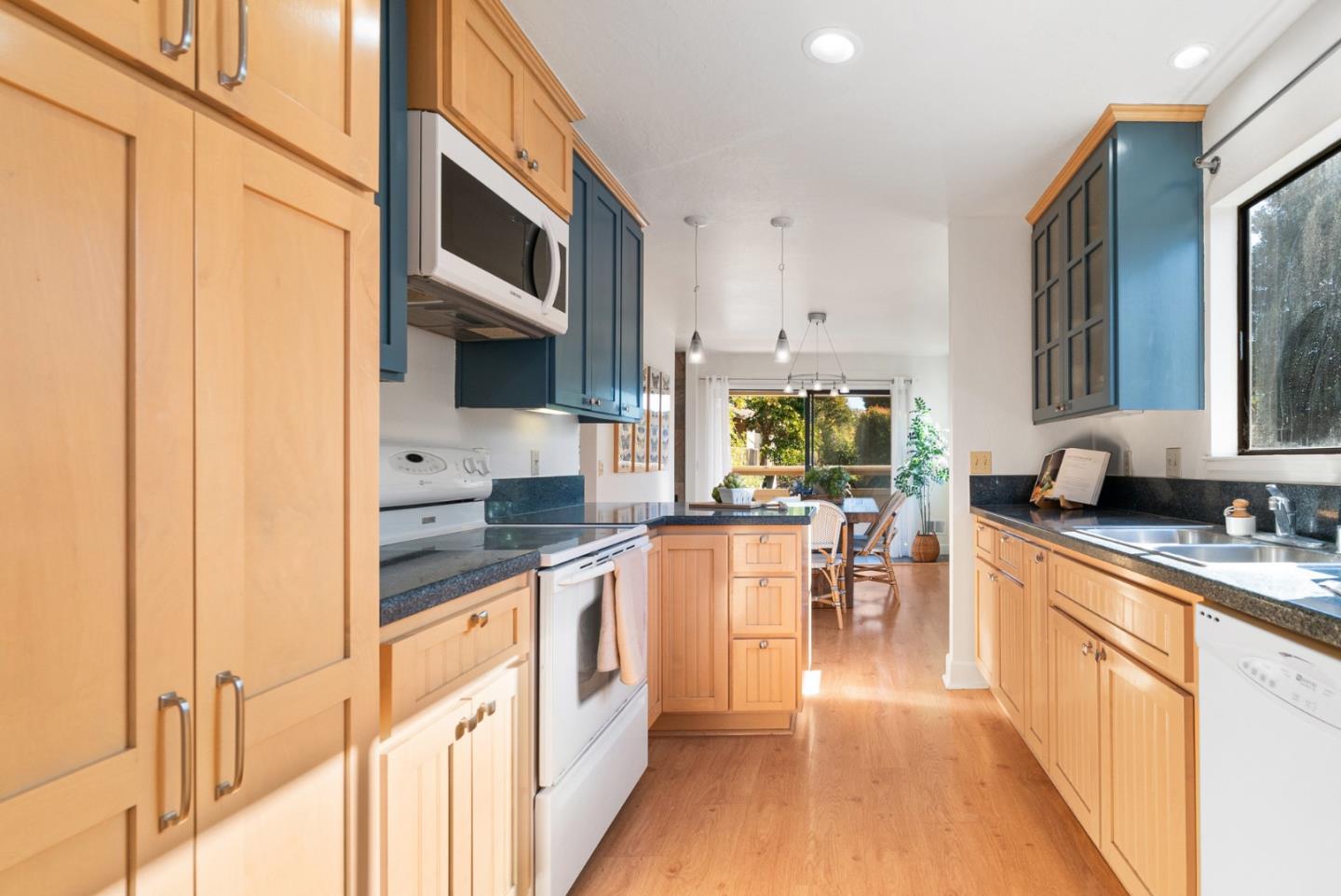 Detail Gallery Image 23 of 55 For 111 Vineyard Ct, Aptos,  CA 95003 - 2 Beds | 2/1 Baths