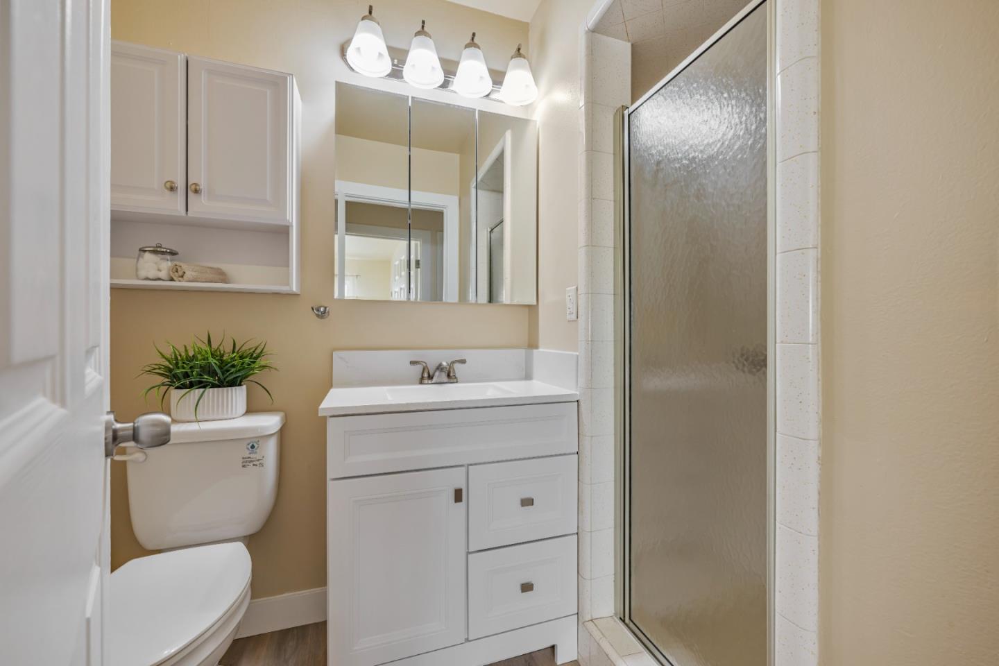 Detail Gallery Image 22 of 31 For 1270 Sunset Dr, Hollister,  CA 95023 - 3 Beds | 2 Baths