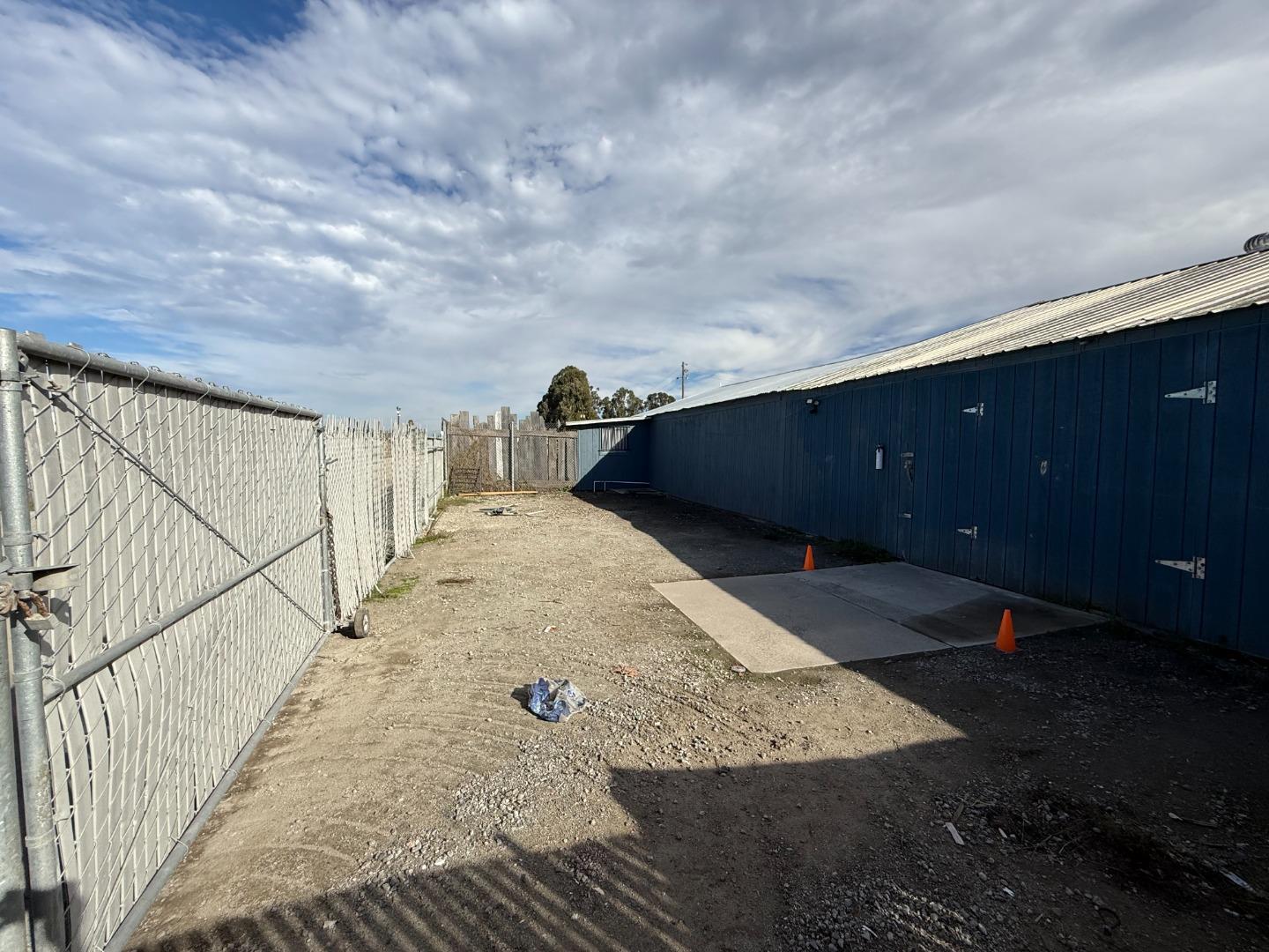 Detail Gallery Image 3 of 15 For 1132 Madison Ln, Salinas,  CA 93907 - – Beds | – Baths