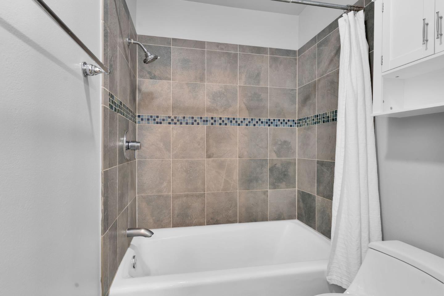 Detail Gallery Image 15 of 33 For 1550 Frontera Way #306,  Millbrae,  CA 94030 - 1 Beds | 1 Baths