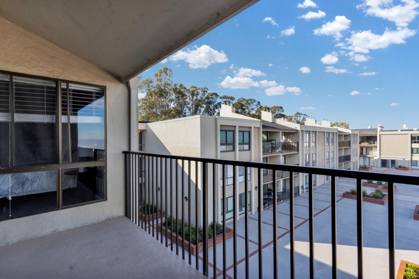 Detail Gallery Image 16 of 33 For 1550 Frontera Way #306,  Millbrae,  CA 94030 - 1 Beds | 1 Baths