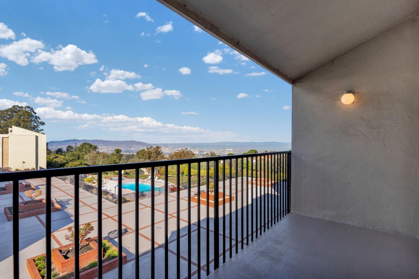 Detail Gallery Image 17 of 33 For 1550 Frontera Way #306,  Millbrae,  CA 94030 - 1 Beds | 1 Baths