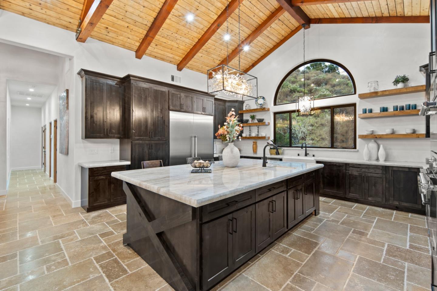 Detail Gallery Image 10 of 30 For 372 Corral De Tierra Rd, Salinas,  CA 93908 - 4 Beds | 4/1 Baths