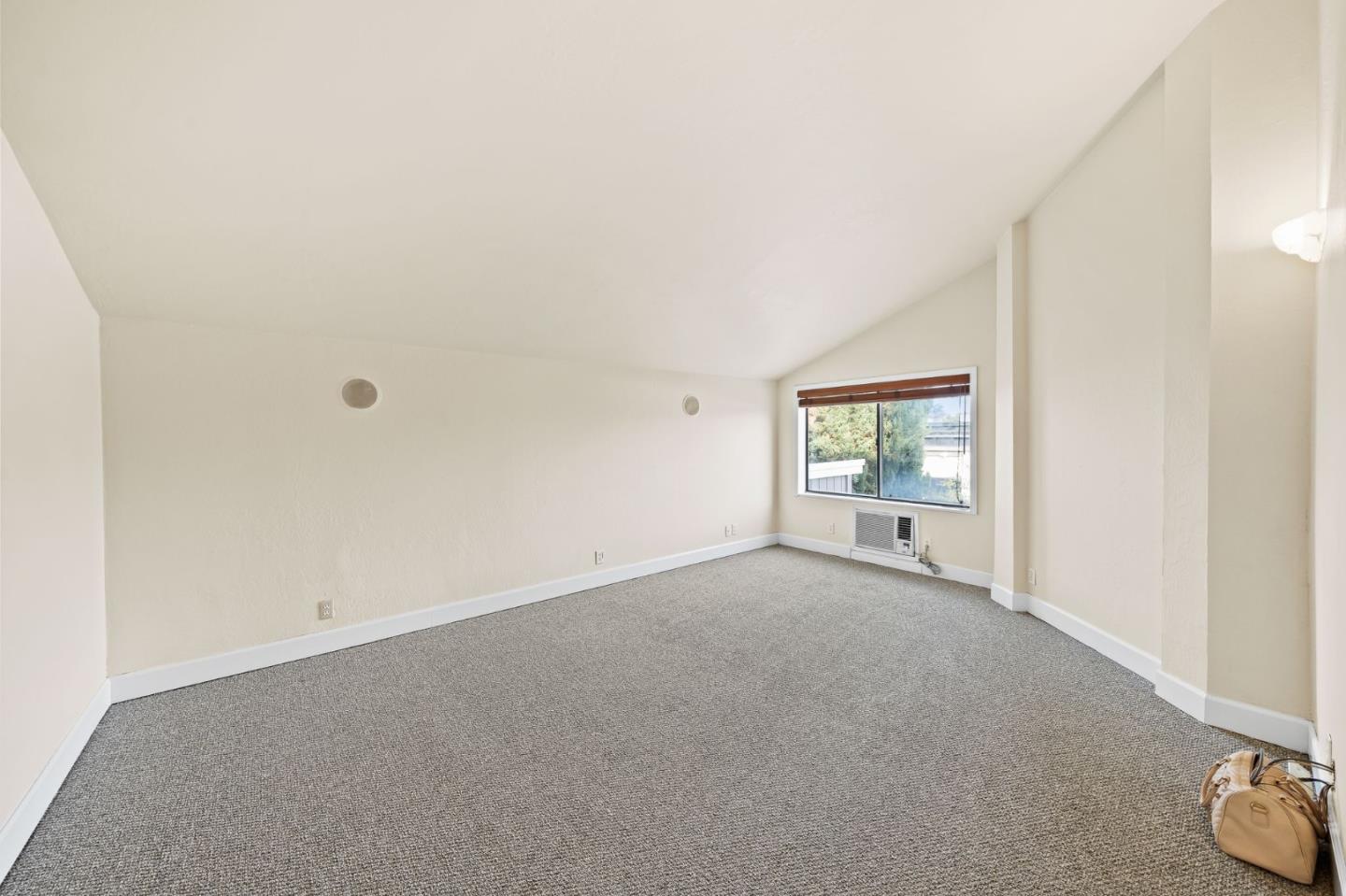 Detail Gallery Image 32 of 43 For 850 Minnesota Ave #108,  San Jose,  CA 95125 - 4 Beds | 2/1 Baths