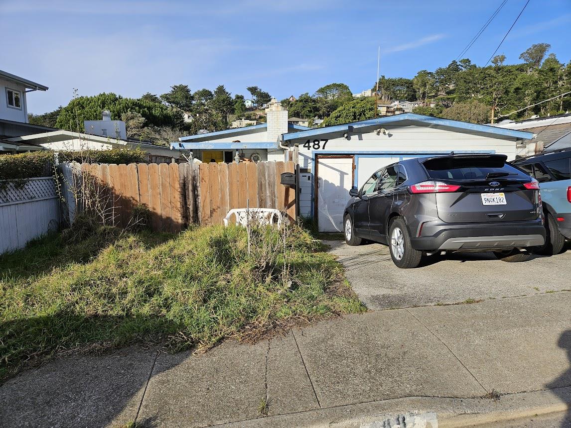 Detail Gallery Image 1 of 1 For 487 Brighton Rd, Pacifica,  CA 94044 - 3 Beds | 1 Baths