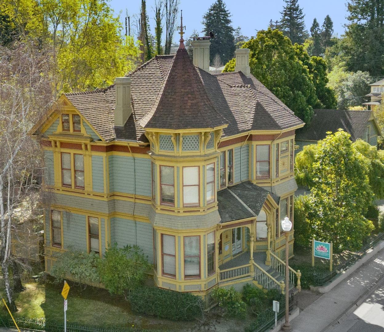 603 Mission Street, Santa Cruz, California 95060, ,Residential Income,For Sale,603 Mission Street,ML81988389