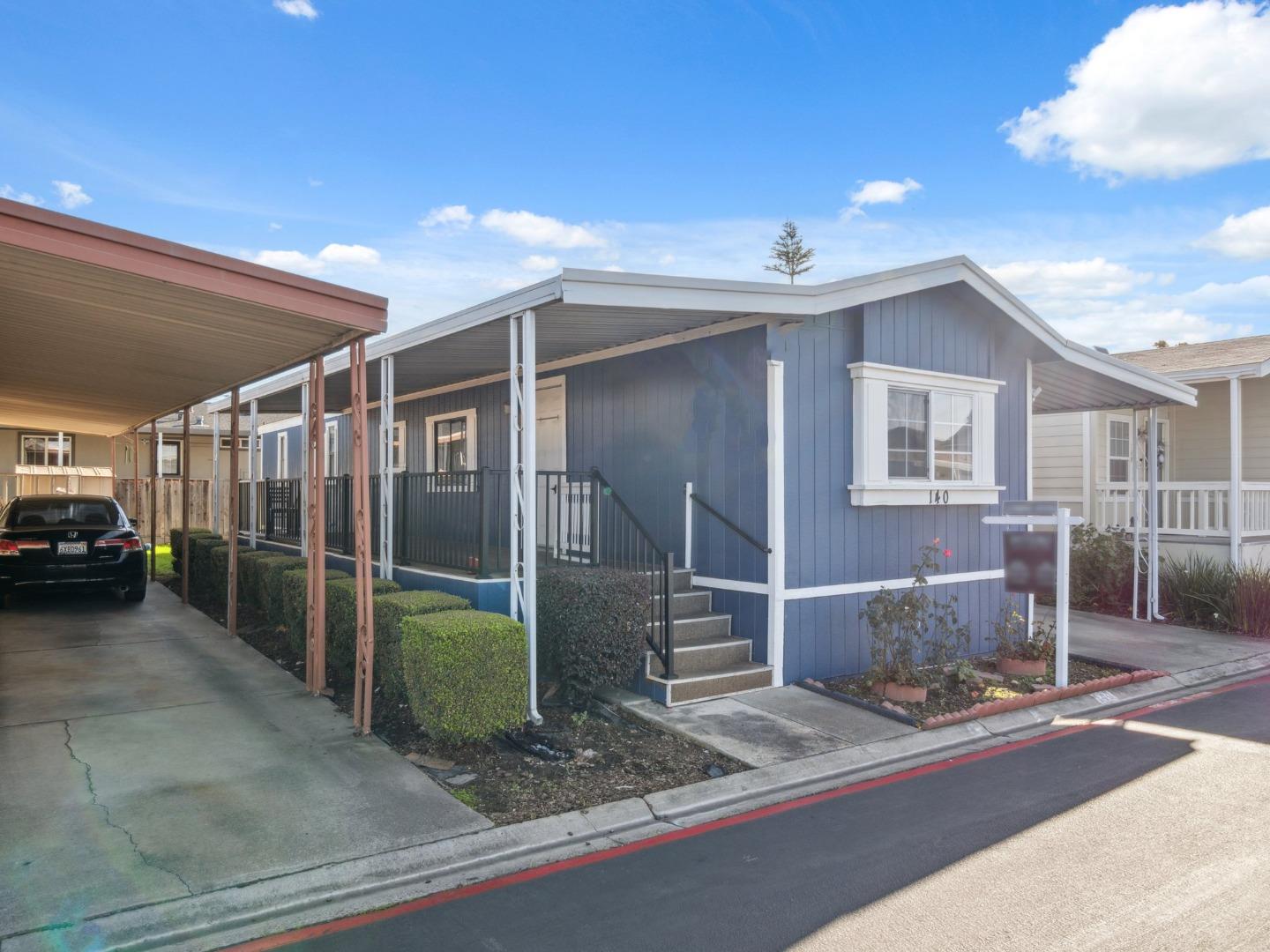 Detail Gallery Image 2 of 25 For 555 Umbarger Rd #140,  San Jose,  CA 95111 - 2 Beds | 2 Baths