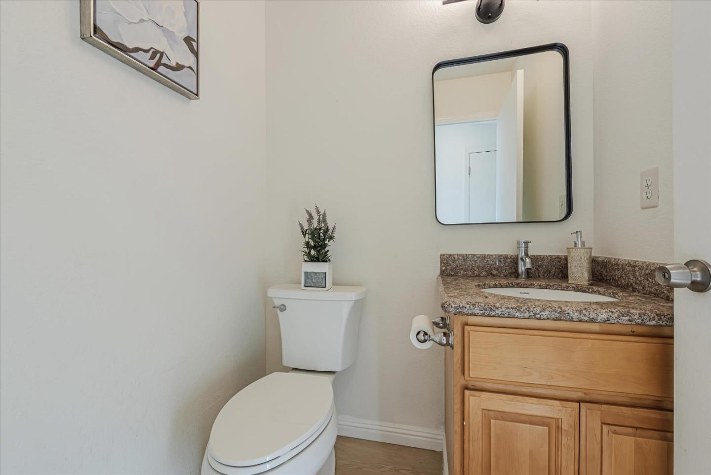 Detail Gallery Image 31 of 31 For 5627 Blossom Park Ln, San Jose,  CA 95118 - 2 Beds | 2/1 Baths