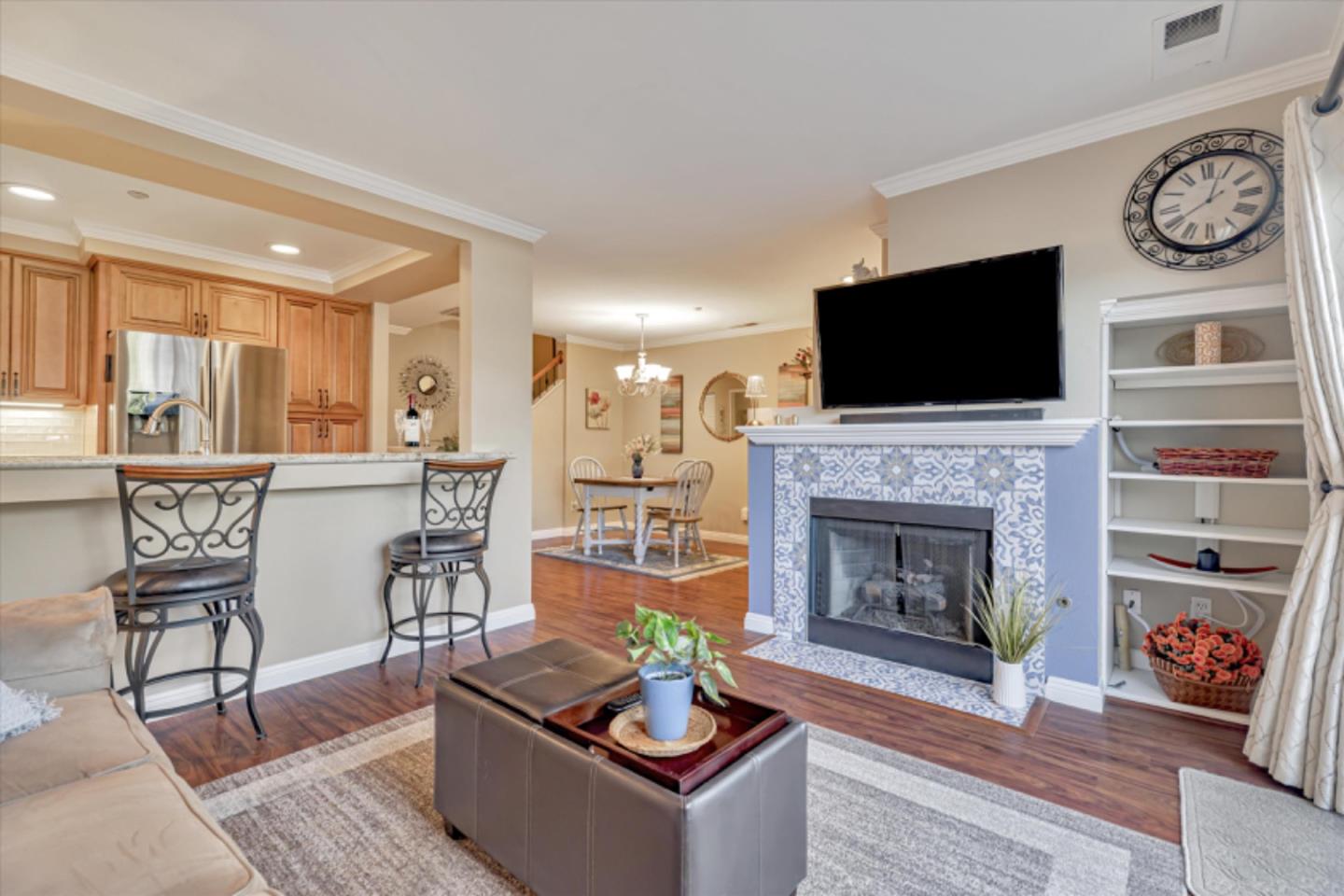 Detail Gallery Image 11 of 47 For 6990 Gregorich Dr #B,  San Jose,  CA 95138 - 2 Beds | 2/1 Baths