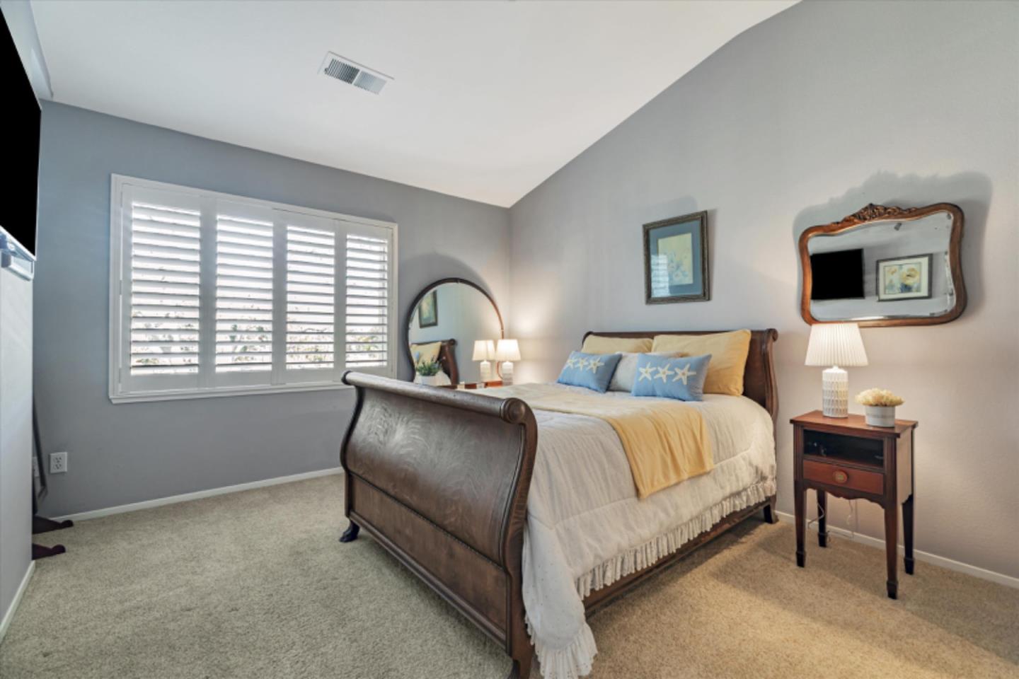 Detail Gallery Image 28 of 47 For 6990 Gregorich Dr #B,  San Jose,  CA 95138 - 2 Beds | 2/1 Baths