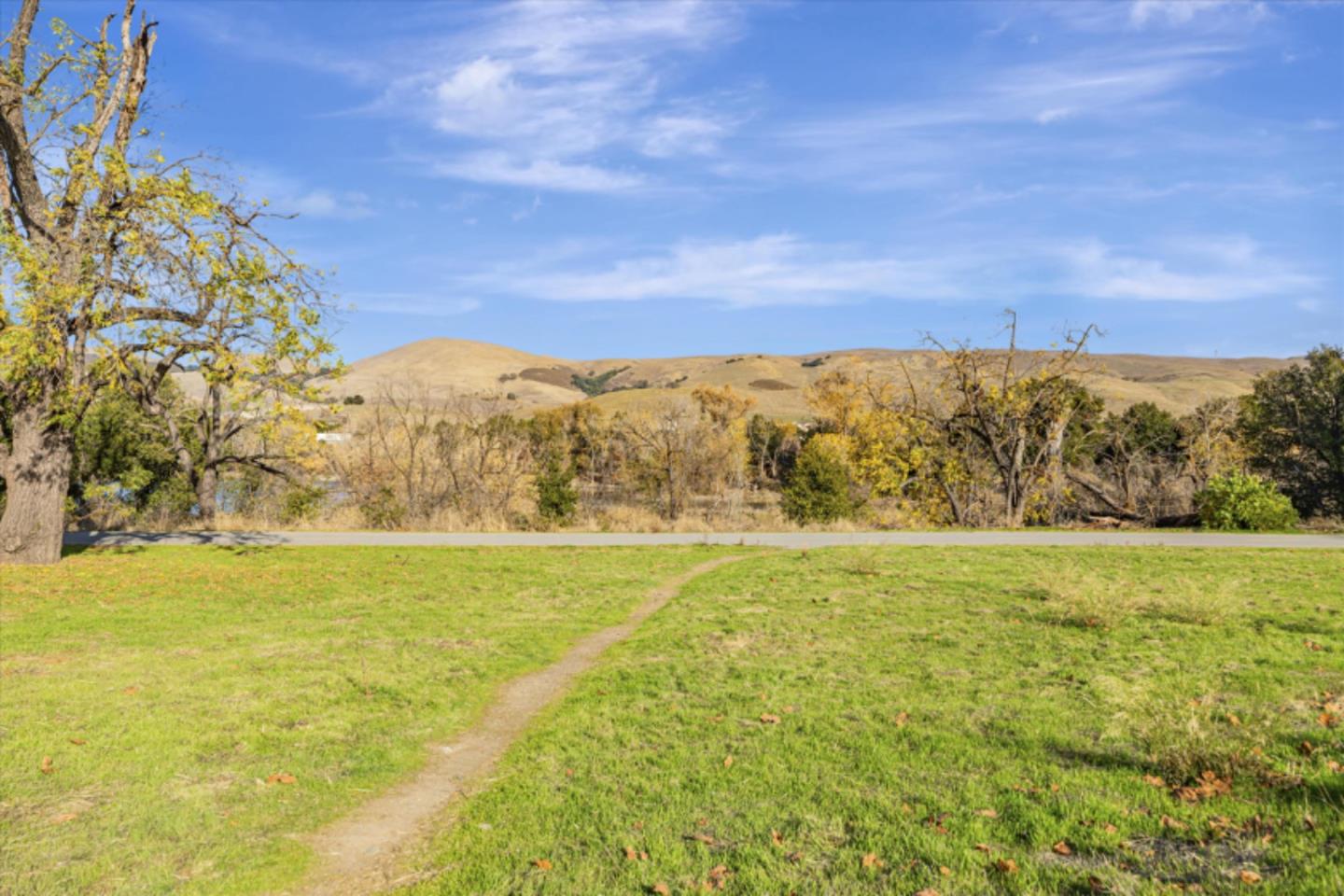 Detail Gallery Image 46 of 47 For 6990 Gregorich Dr #B,  San Jose,  CA 95138 - 2 Beds | 2/1 Baths