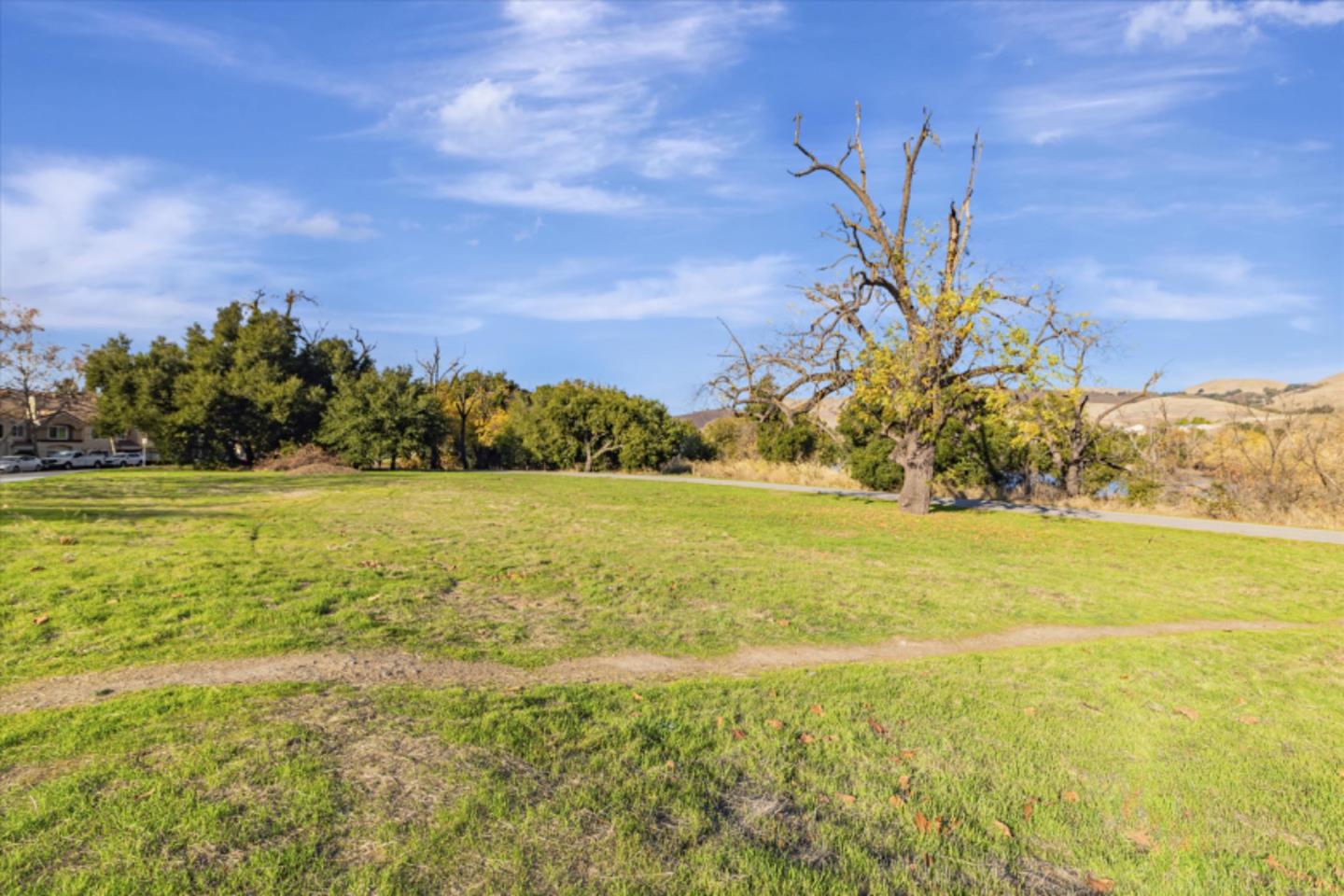 Detail Gallery Image 47 of 47 For 6990 Gregorich Dr #B,  San Jose,  CA 95138 - 2 Beds | 2/1 Baths