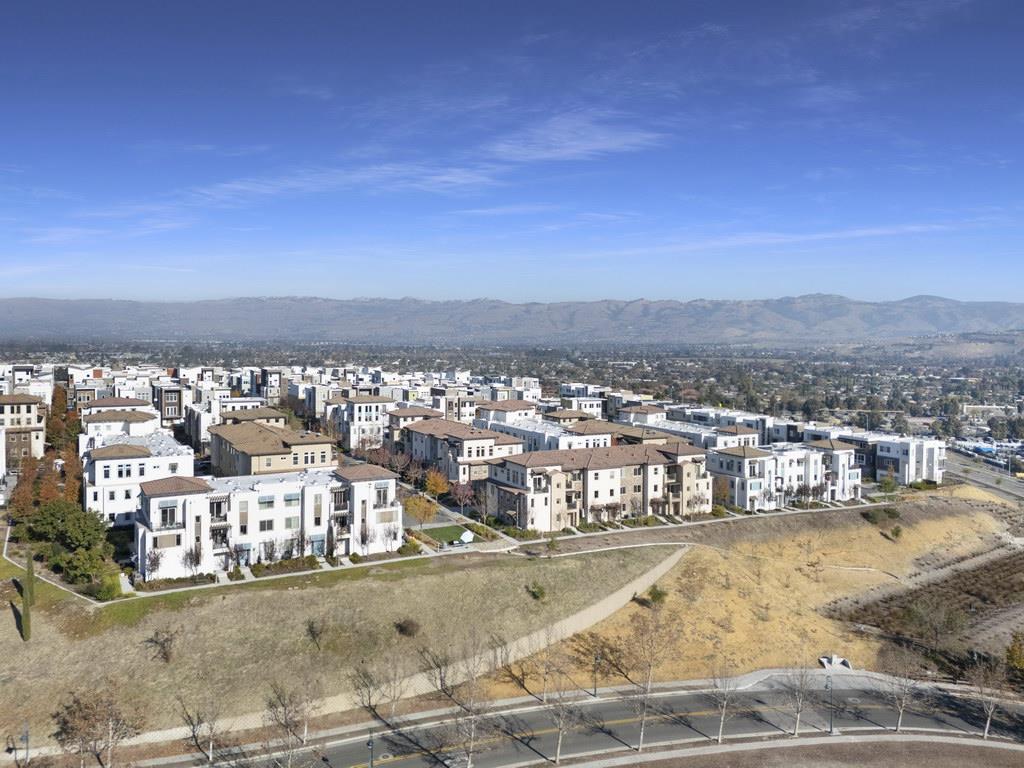 Detail Gallery Image 55 of 72 For 186 William Manly St #5,  San Jose,  CA 95136 - 4 Beds | 3/1 Baths