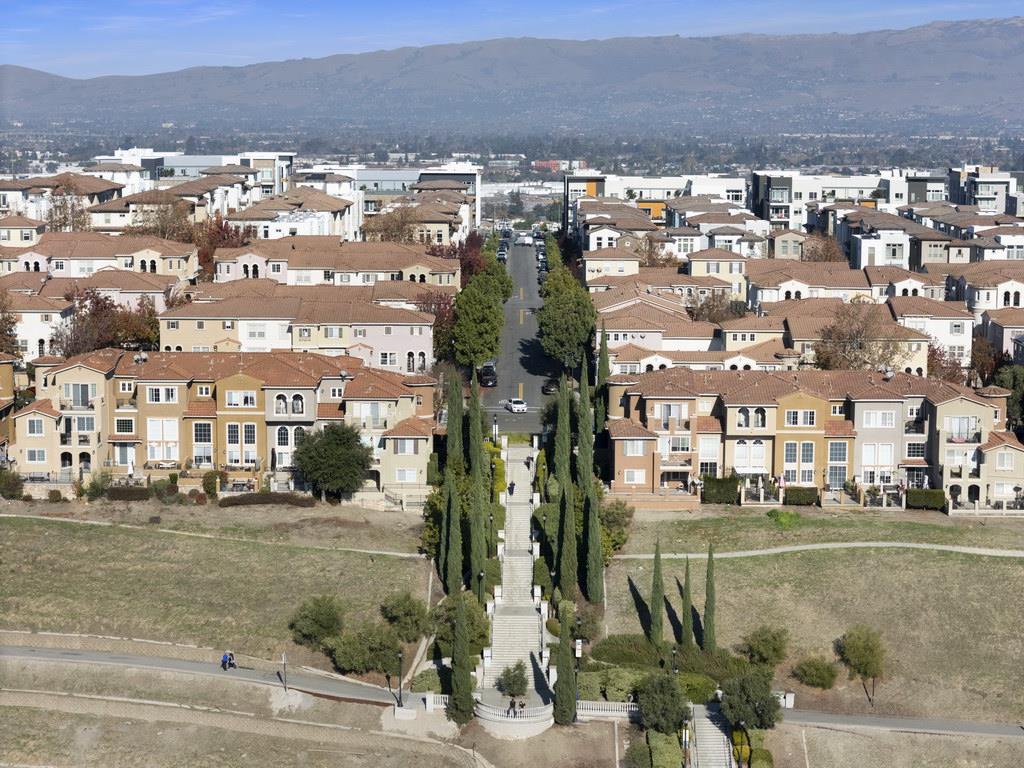 Detail Gallery Image 58 of 72 For 186 William Manly St #5,  San Jose,  CA 95136 - 4 Beds | 3/1 Baths