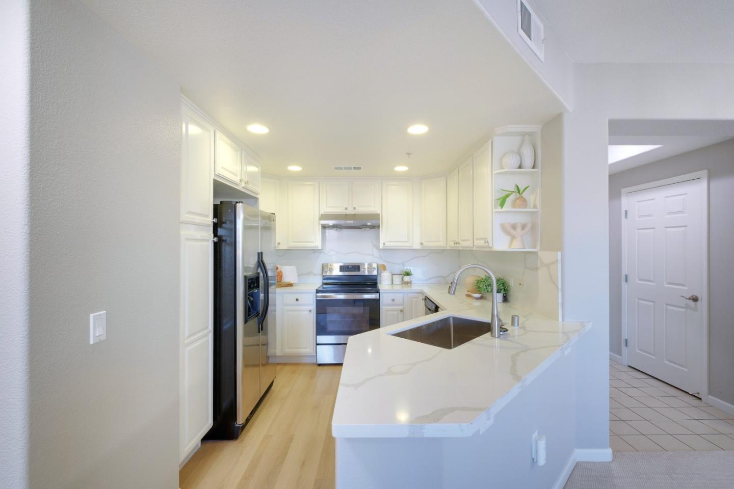 Detail Gallery Image 12 of 67 For 700 S Abel St #424,  Milpitas,  CA 95035 - 2 Beds | 2 Baths