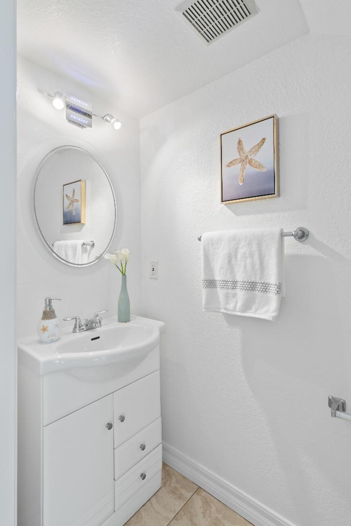 Detail Gallery Image 25 of 68 For 1609 Wren Pl, Santa Cruz,  CA 95062 - 2 Beds | 2/1 Baths