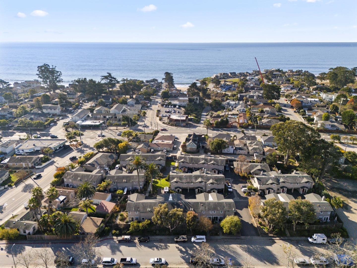 Detail Gallery Image 3 of 68 For 1609 Wren Pl, Santa Cruz,  CA 95062 - 2 Beds | 2/1 Baths