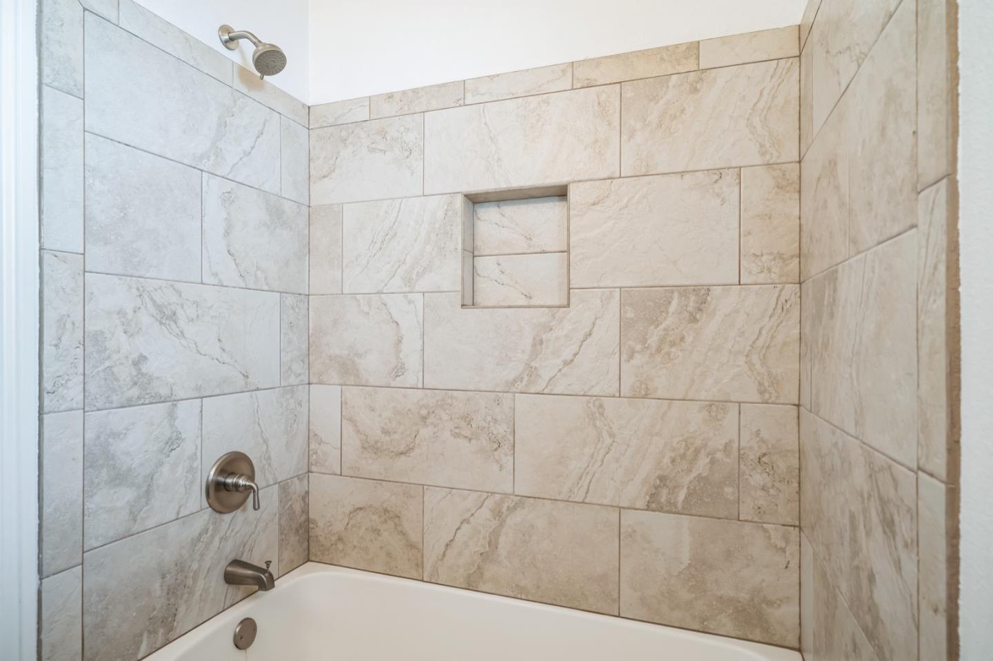 Detail Gallery Image 16 of 33 For 440 Moffett Blvd #76,  Mountain View,  CA 94043 - 3 Beds | 2 Baths