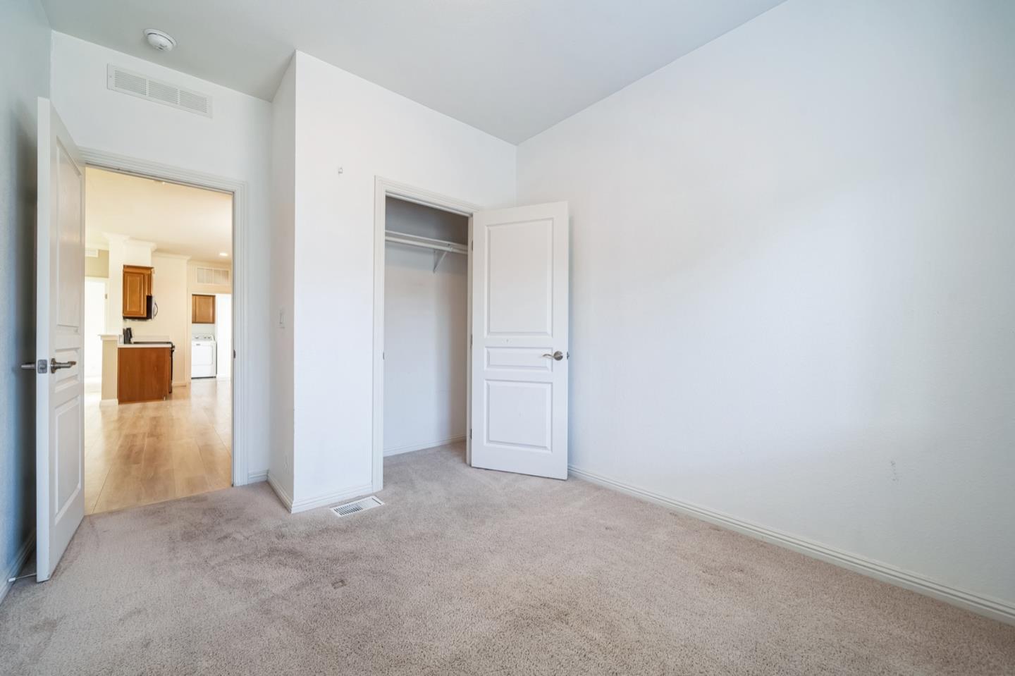 Detail Gallery Image 21 of 33 For 440 Moffett Blvd #76,  Mountain View,  CA 94043 - 3 Beds | 2 Baths