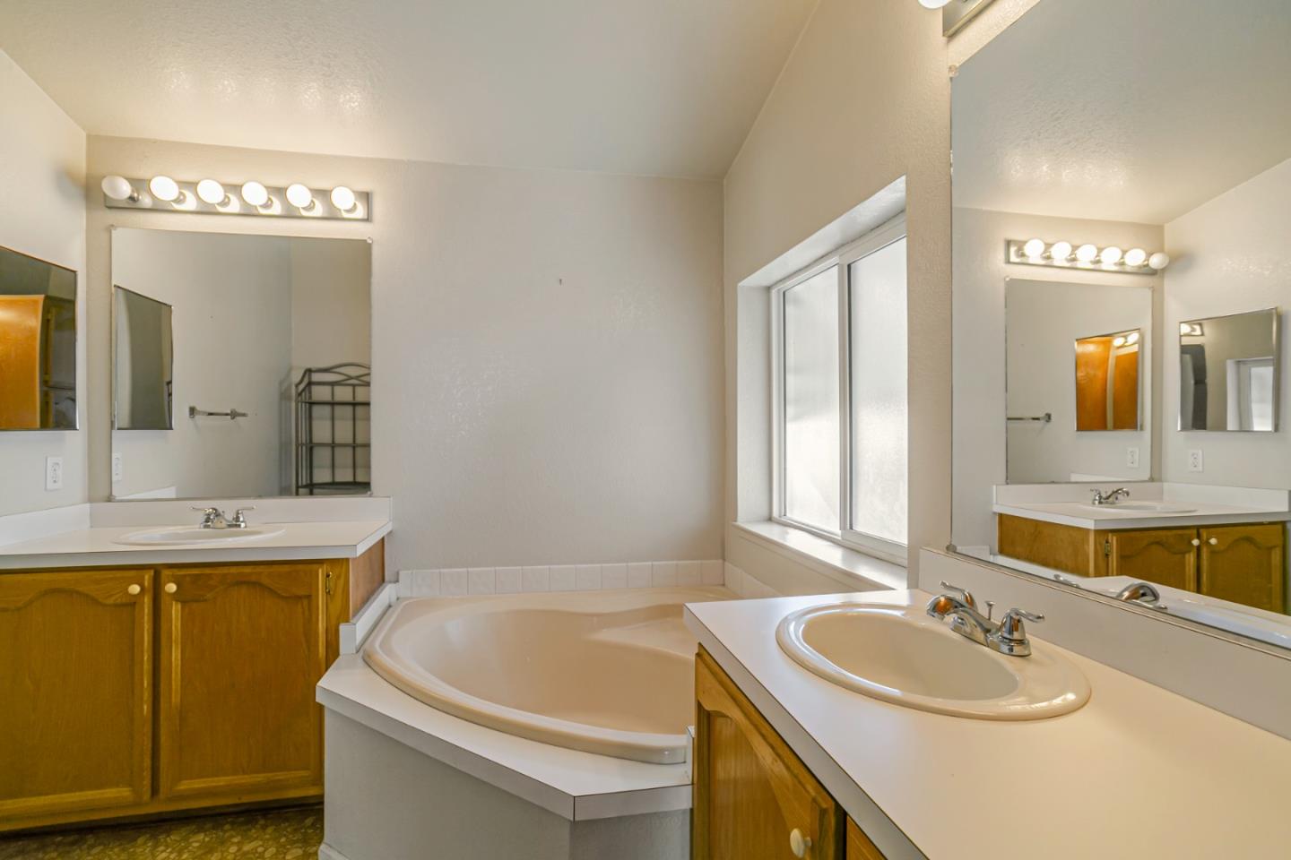 Detail Gallery Image 25 of 37 For 195 Blossom Hill Road #152 #152,  San Jose,  CA 95123 - 2 Beds | 2 Baths