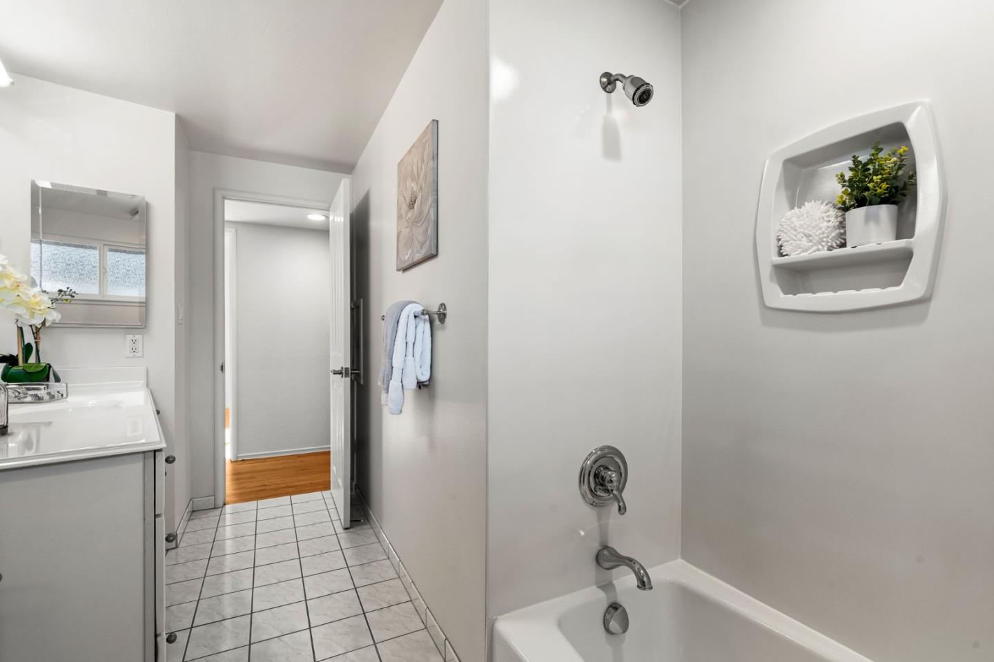 Detail Gallery Image 14 of 36 For 1555 S Mary Ave, Sunnyvale,  CA 94087 - 4 Beds | 2 Baths