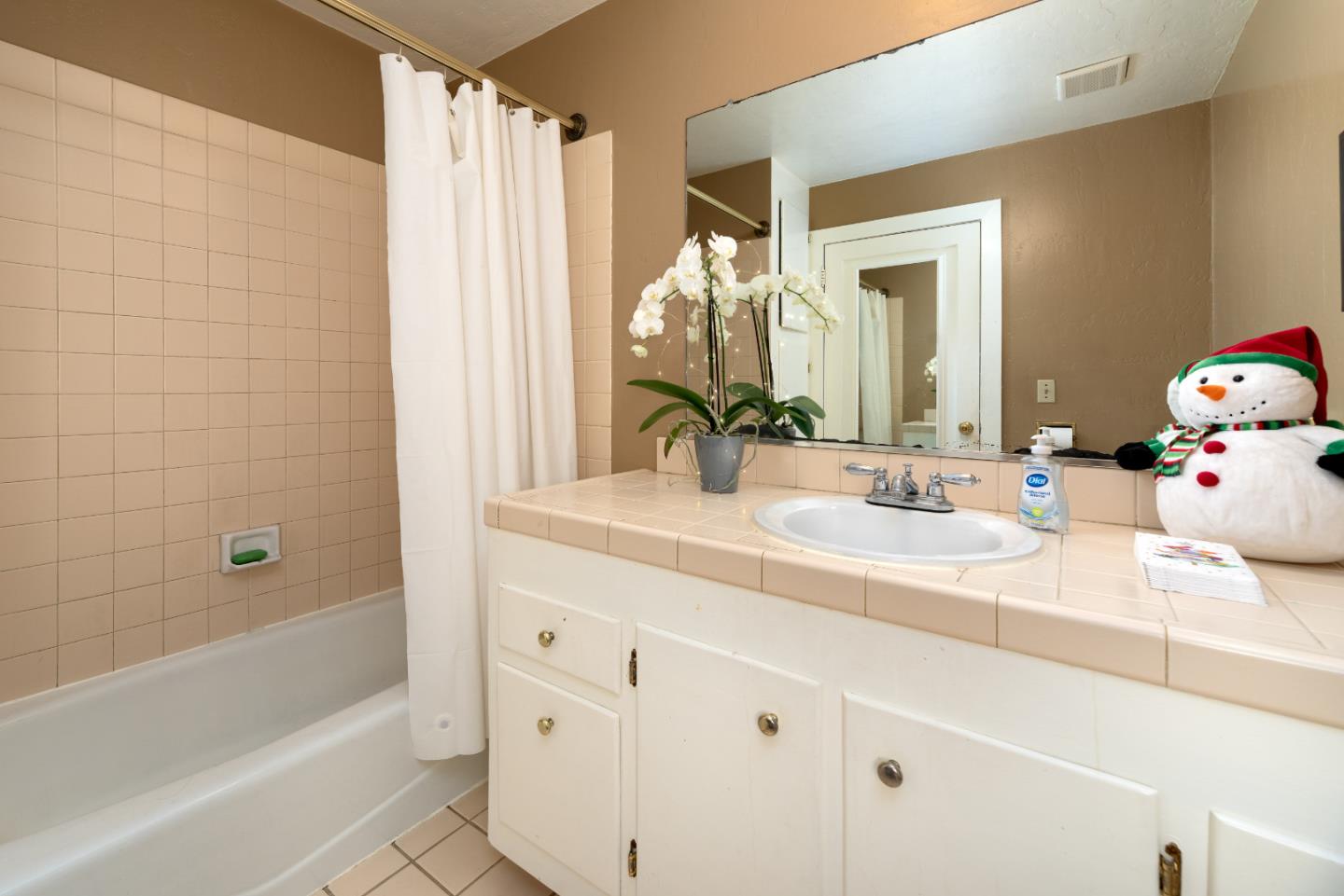 Detail Gallery Image 21 of 38 For 15412 Herring Ave, San Jose,  CA 95124 - 3 Beds | 2 Baths