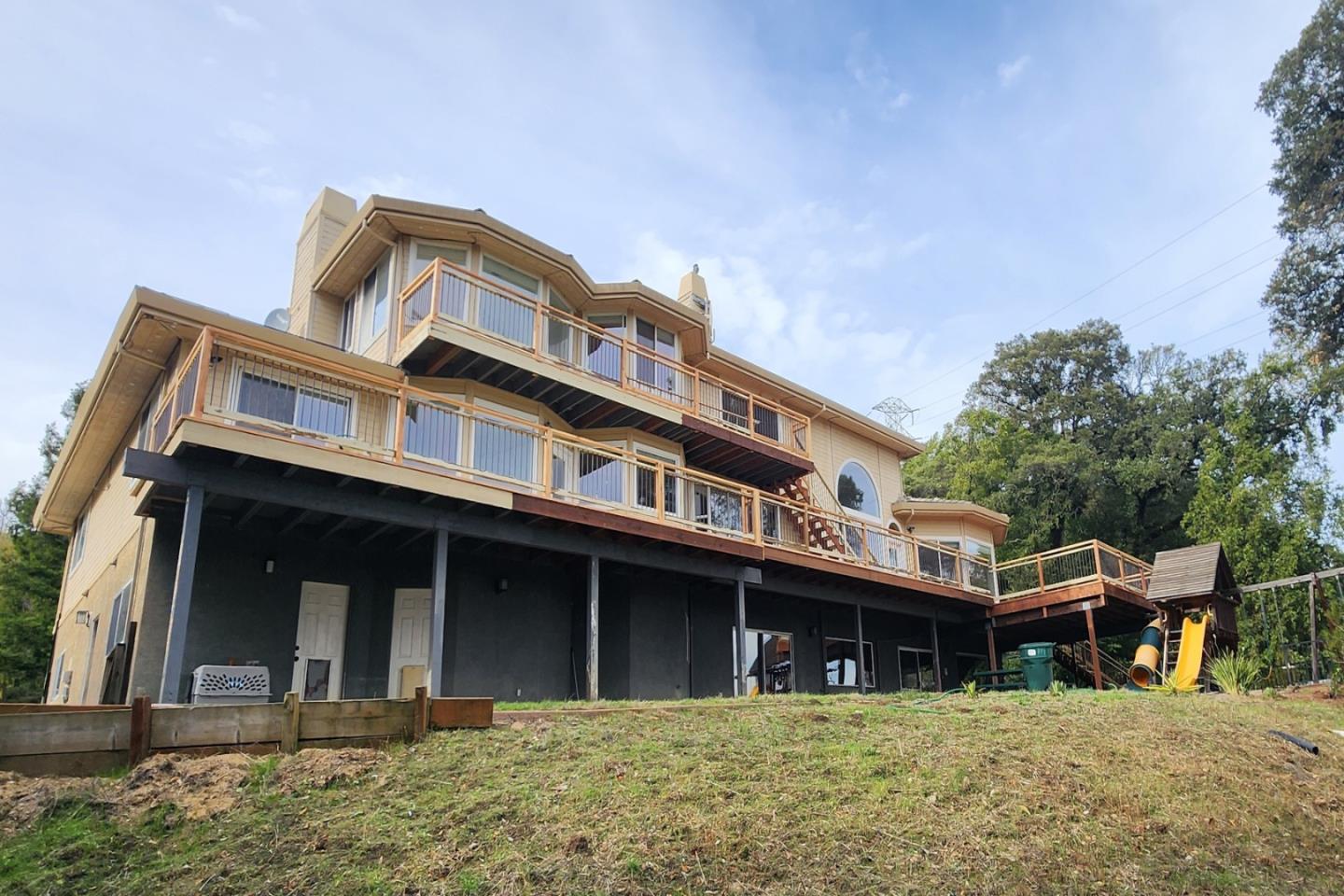 Thumbnail for 245 Heacox Rd, Woodside, CA 94062