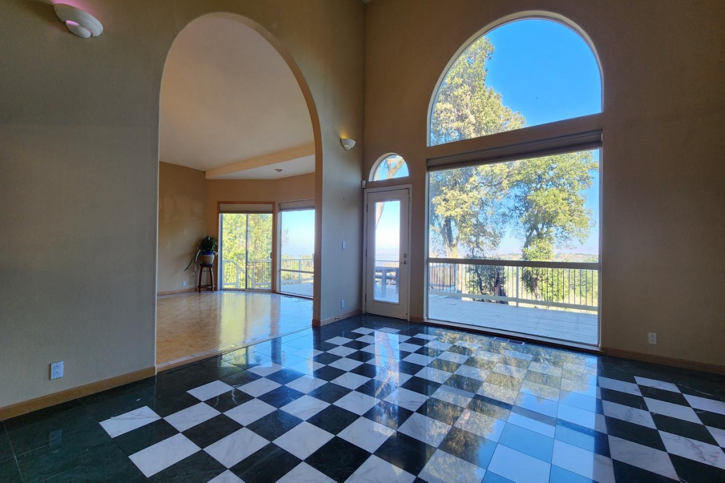 Detail Gallery Image 13 of 61 For 245 Heacox Rd, Woodside,  CA 94062 - 5 Beds | 5 Baths