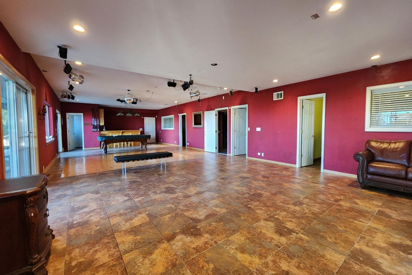Detail Gallery Image 49 of 61 For 245 Heacox Rd, Woodside,  CA 94062 - 5 Beds | 5 Baths