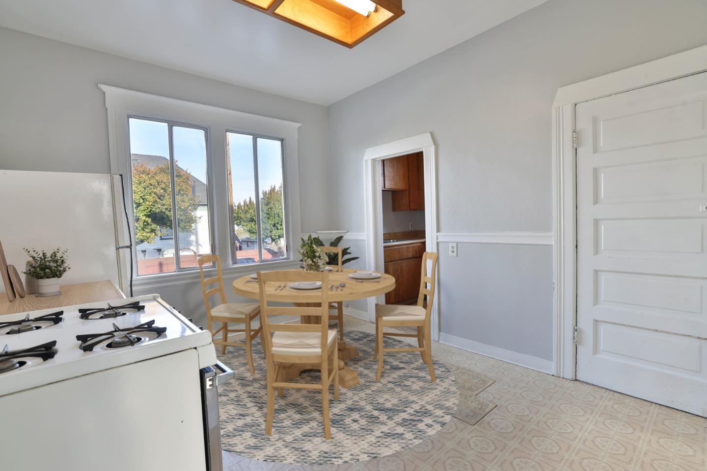 Detail Gallery Image 12 of 40 For 1826 Schiller St, Alameda,  CA 94501 - 3 Beds | 1/1 Baths