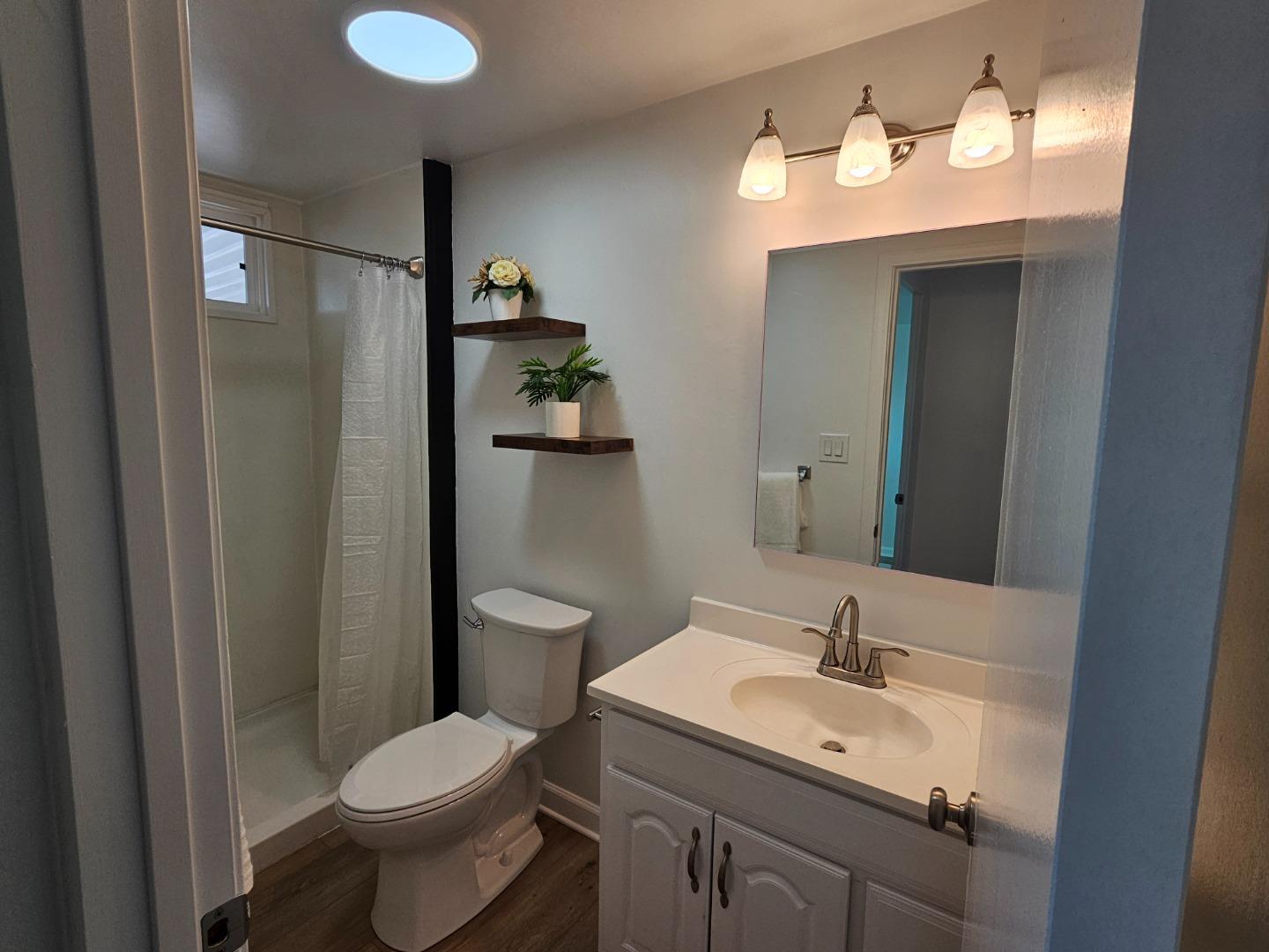 Detail Gallery Image 11 of 15 For 55 San Juan Grade Rd #107,  Salinas,  CA 93906 - 2 Beds | 1 Baths