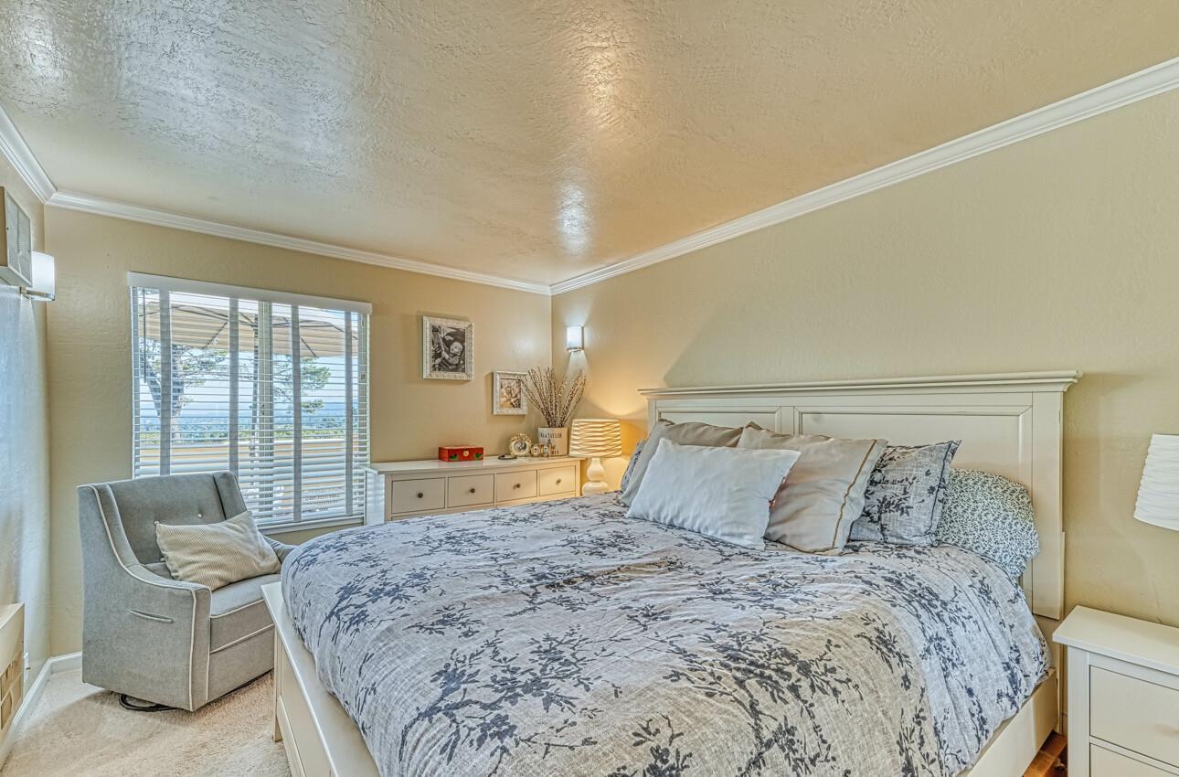 Detail Gallery Image 25 of 39 For 1111 Golden Oaks Ln, Monterey,  CA 93940 - 2 Beds | 2 Baths