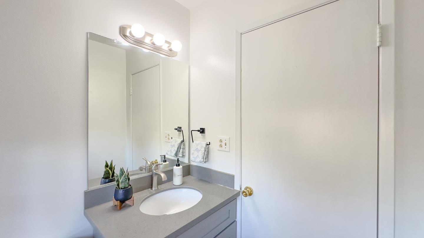 Detail Gallery Image 21 of 46 For 311 Cima Dr, Vallejo,  CA 94589 - 5 Beds | 2/1 Baths