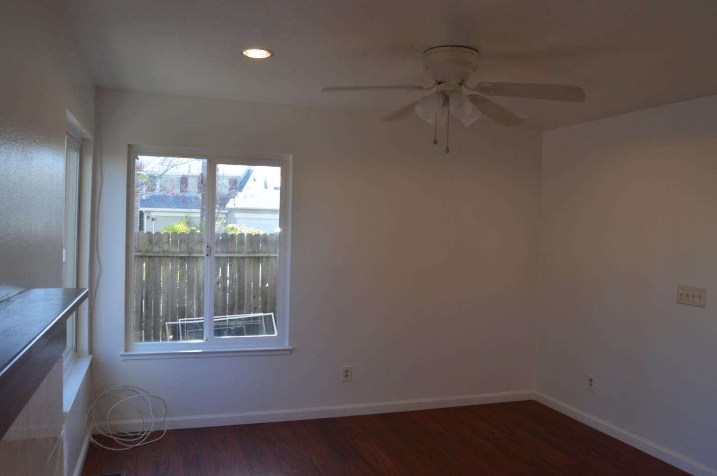 Detail Gallery Image 36 of 51 For 161 Edgewater Pl, Pittsburg,  CA 94565 - 4 Beds | 2/1 Baths