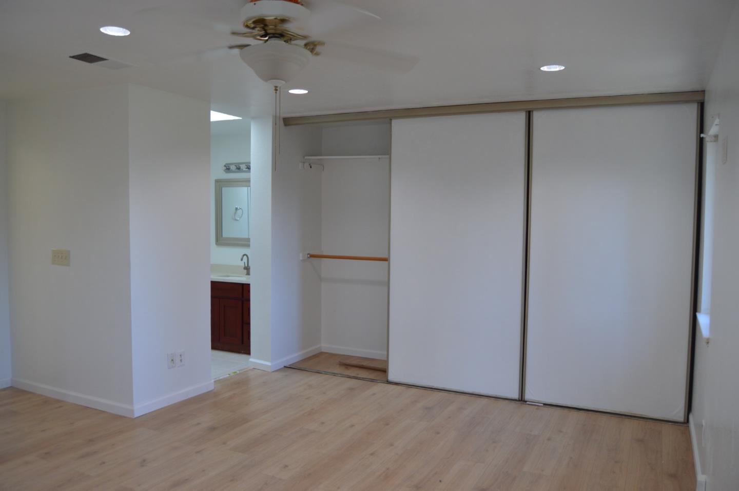 Detail Gallery Image 43 of 51 For 161 Edgewater Pl, Pittsburg,  CA 94565 - 4 Beds | 2/1 Baths