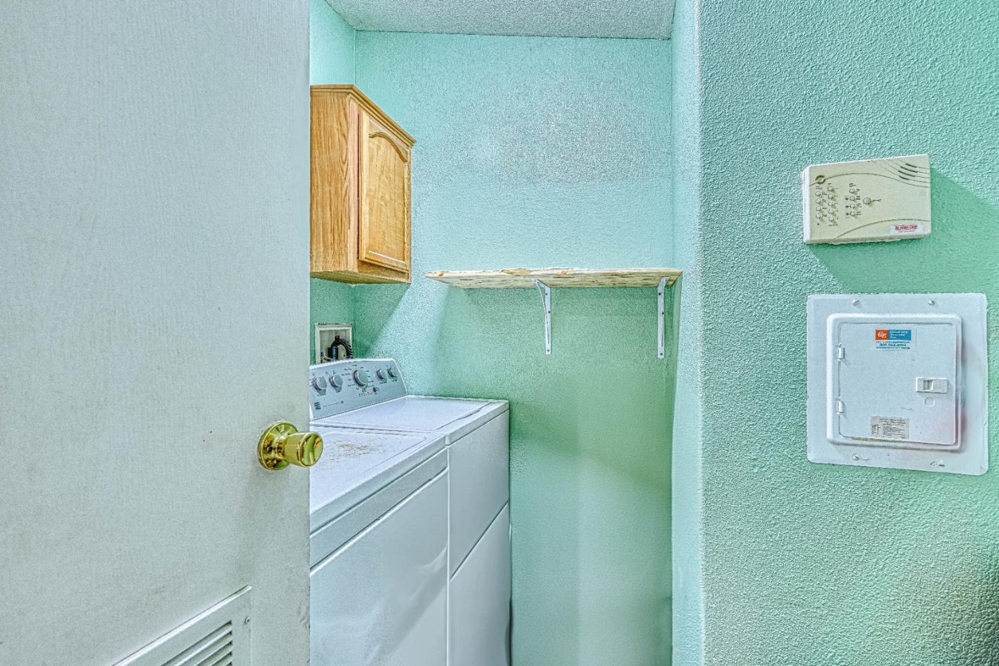 Detail Gallery Image 13 of 20 For 255 E Bolivar St #186,  Salinas,  CA 93906 - 3 Beds | 2 Baths