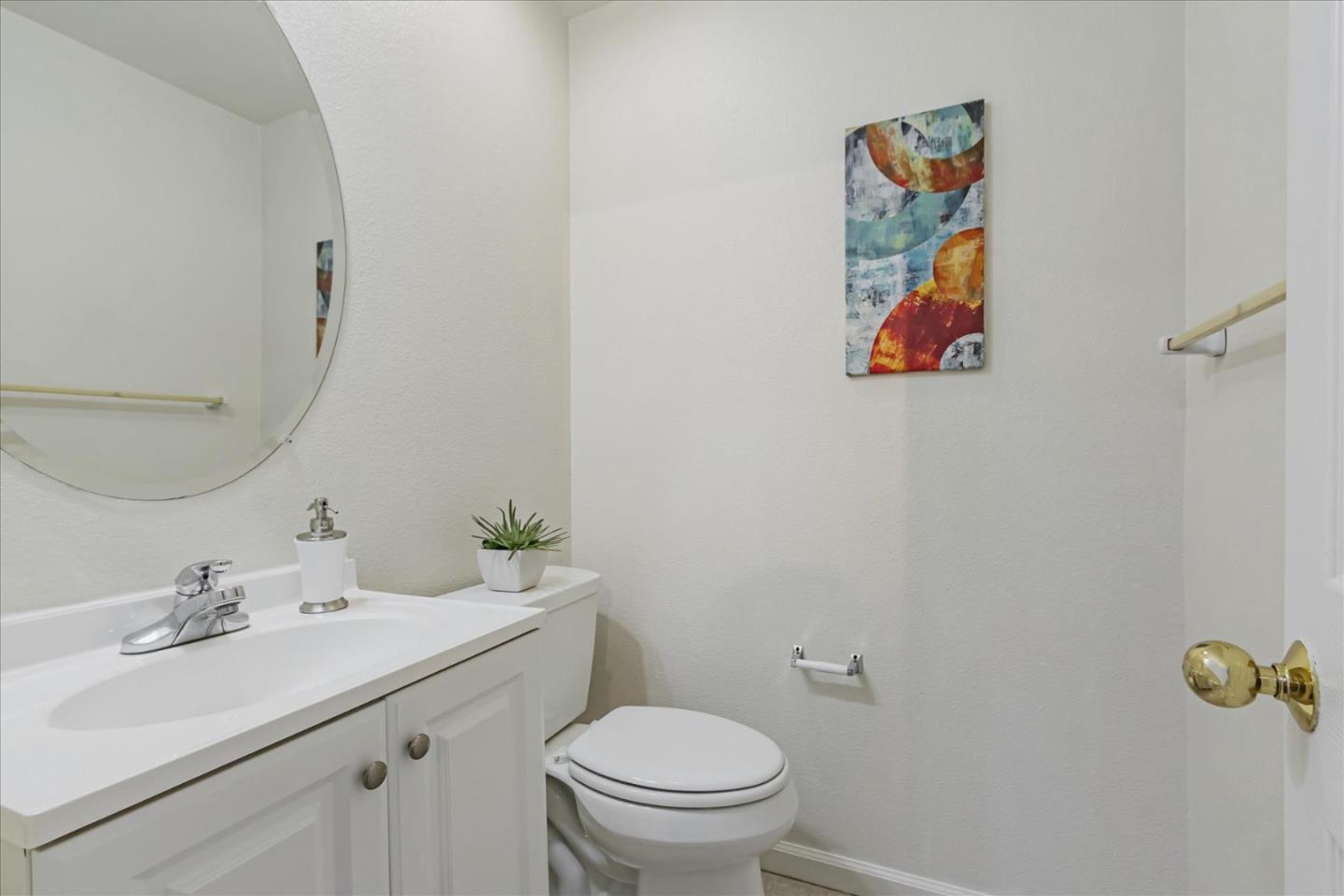 Detail Gallery Image 29 of 53 For 843 Spirit Walk, Milpitas,  CA 95035 - 3 Beds | 2/1 Baths