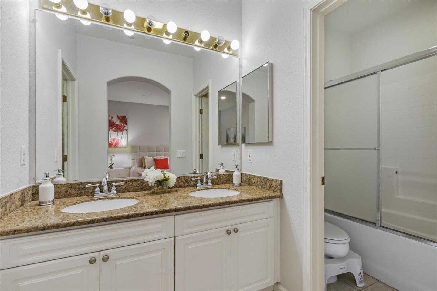 Detail Gallery Image 31 of 53 For 843 Spirit Walk, Milpitas,  CA 95035 - 3 Beds | 2/1 Baths