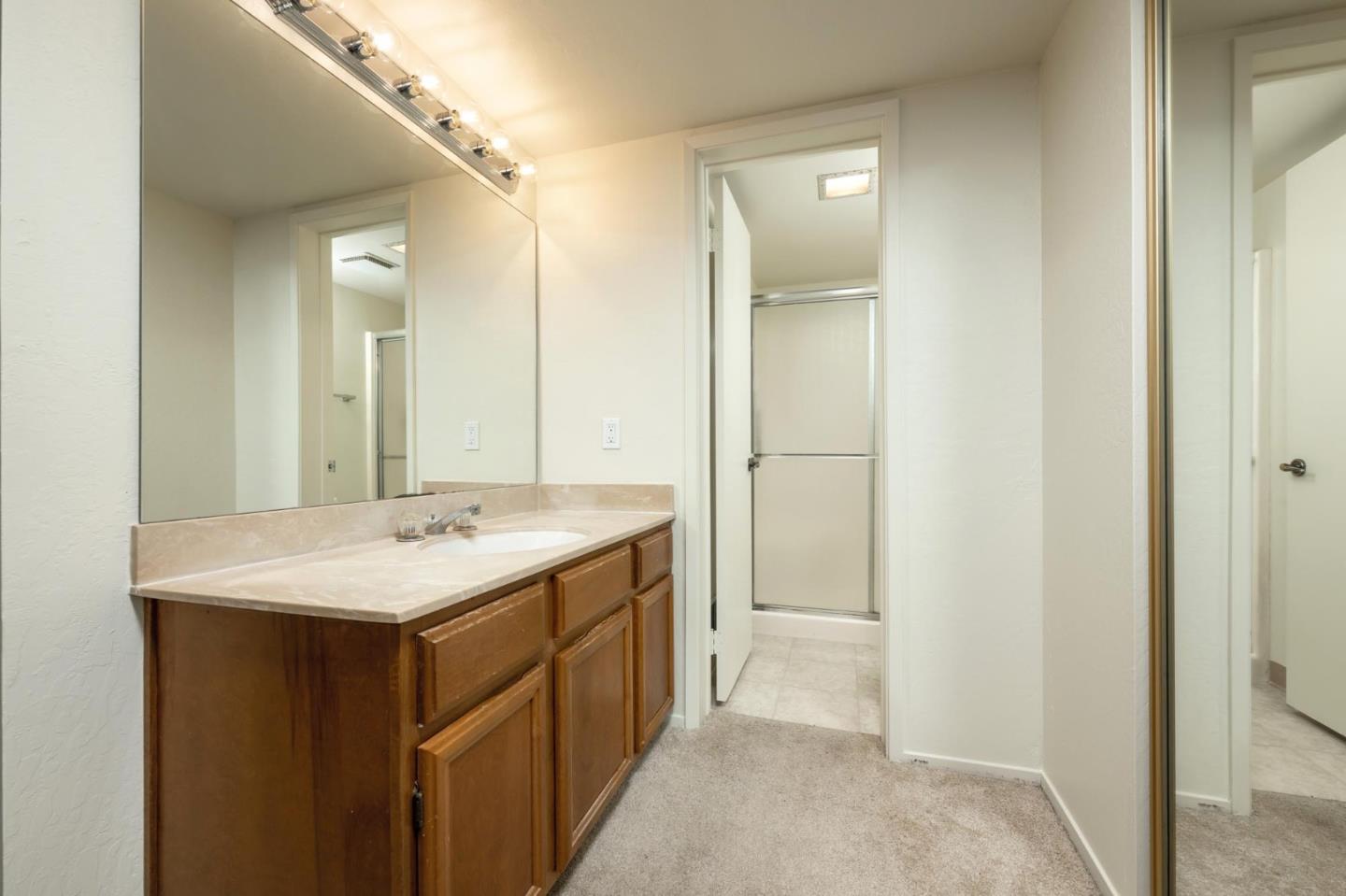 Detail Gallery Image 14 of 26 For 15 Havenridge Ct, San Mateo,  CA 94402 - 3 Beds | 2/1 Baths