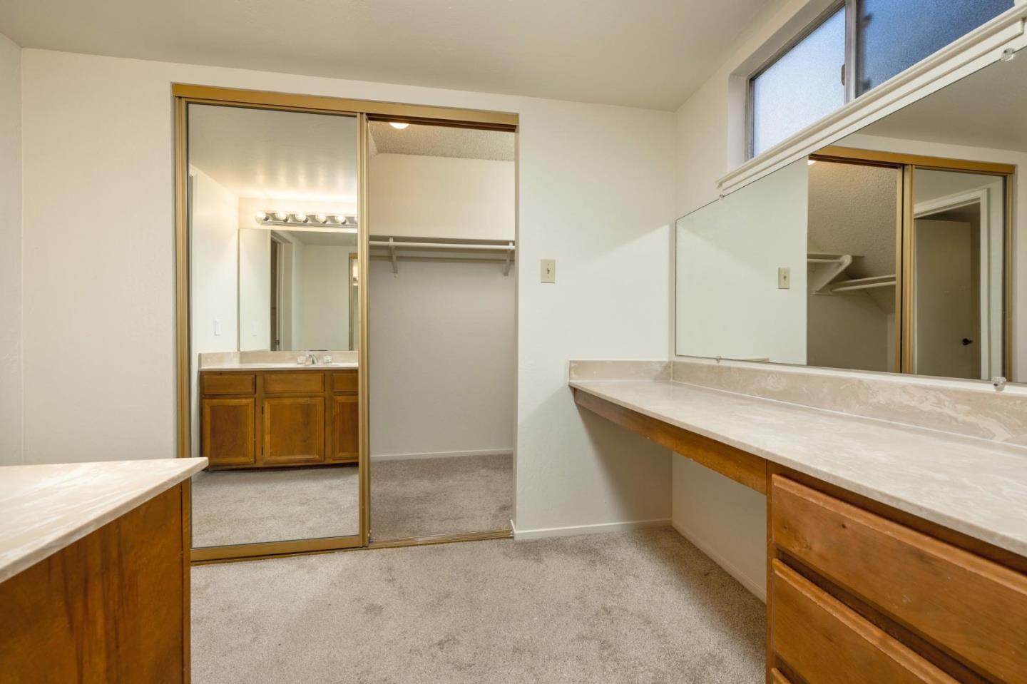 Detail Gallery Image 15 of 26 For 15 Havenridge Ct, San Mateo,  CA 94402 - 3 Beds | 2/1 Baths