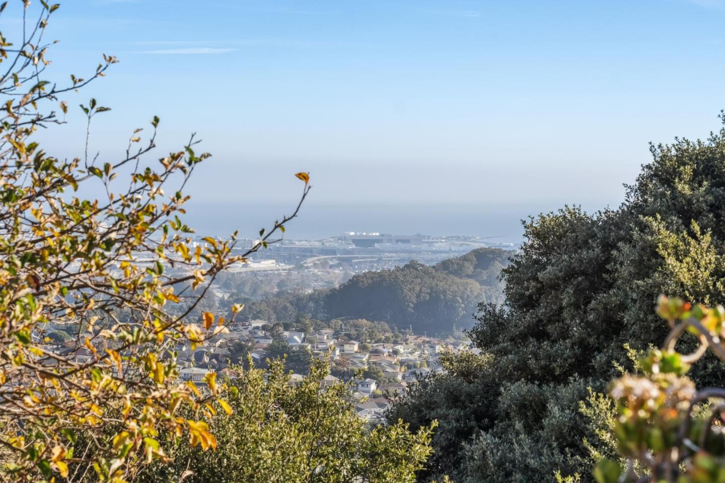 Detail Gallery Image 33 of 34 For 206 Lassen Dr, San Bruno,  CA 94066 - 4 Beds | 2/1 Baths