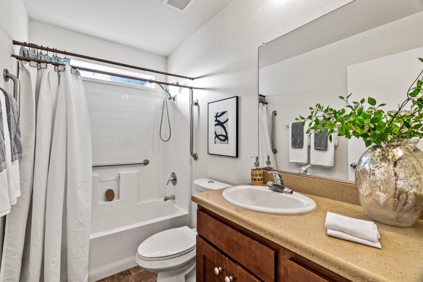 Detail Gallery Image 15 of 20 For 100 N. Rodeo Gulch #1,  Soquel,  CA 95073 - 2 Beds | 1 Baths