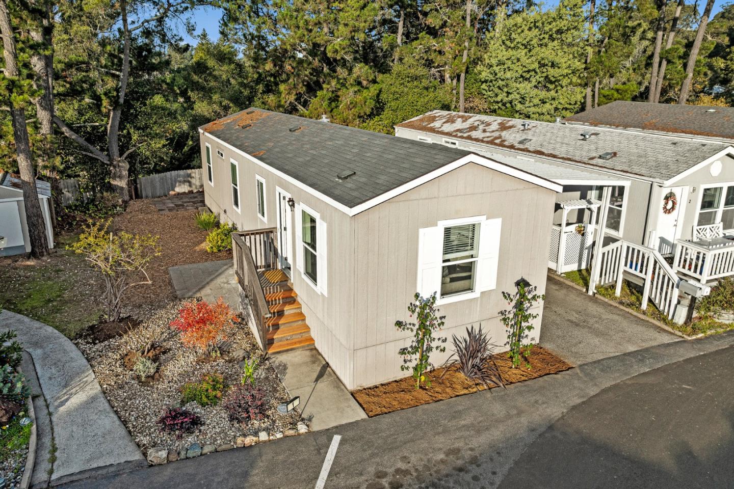 Detail Gallery Image 5 of 20 For 100 N. Rodeo Gulch #1,  Soquel,  CA 95073 - 2 Beds | 1 Baths