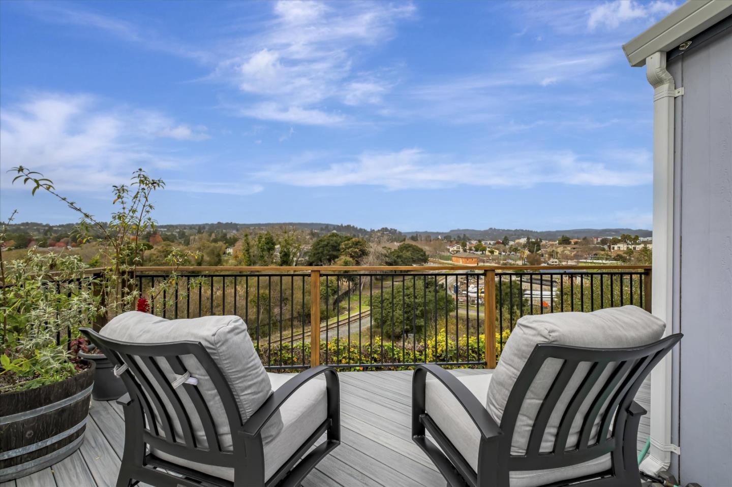 Detail Gallery Image 21 of 27 For 170 W Cliff Dr #64,  Santa Cruz,  CA 95060 - 2 Beds | 2 Baths