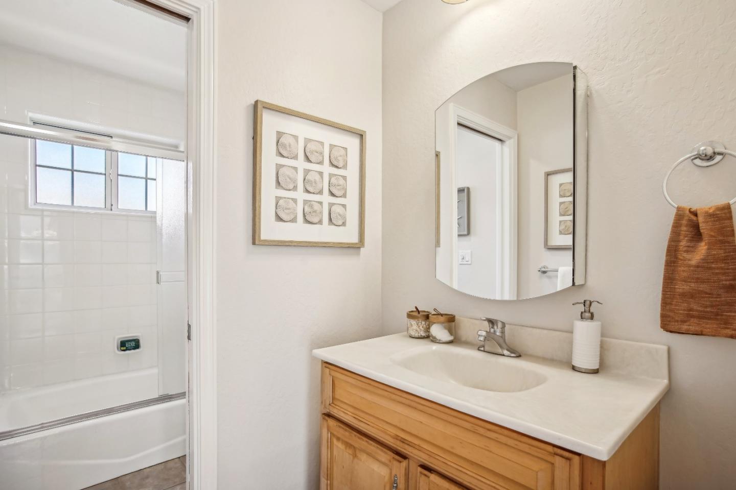 Detail Gallery Image 20 of 26 For 815 E 5th Ave #813,  San Mateo,  CA 94402 - 6 Beds | 5 Baths