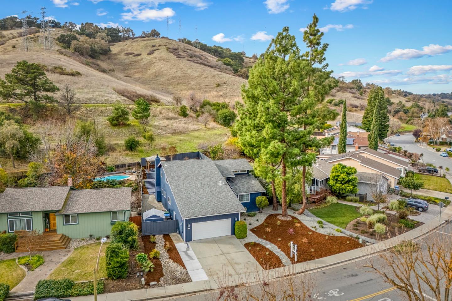 Detail Gallery Image 49 of 62 For 682 Colleen Dr, San Jose,  CA 95123 - 4 Beds | 3 Baths